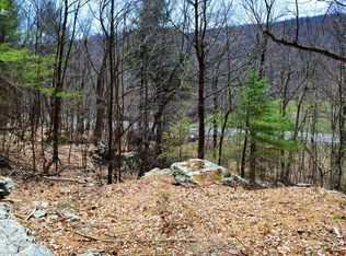 1138 Jackson Corners Rd, Red Hook, NY 12571