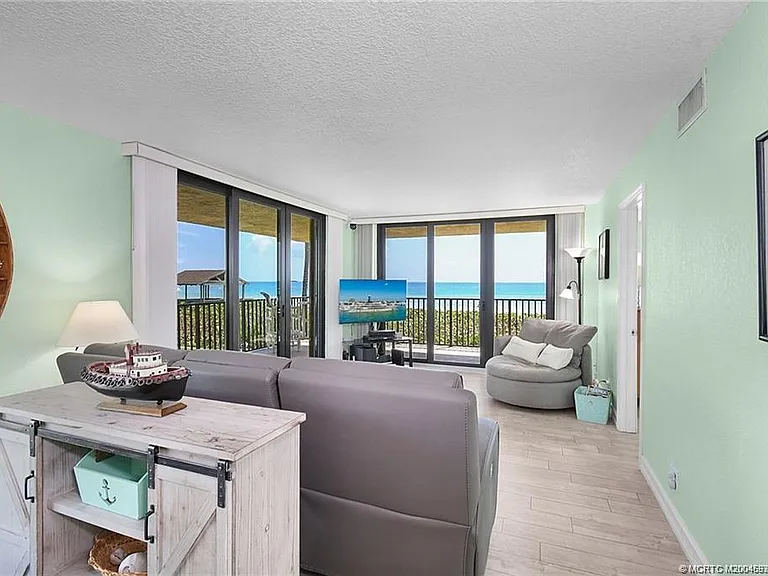 S Ocean Dr — Photo 14