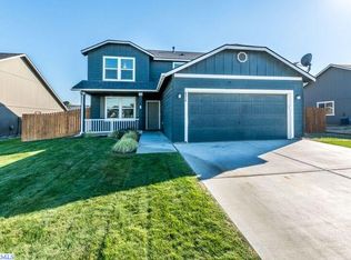 6314 Glacier Peak Dr, Pasco, WA 99301