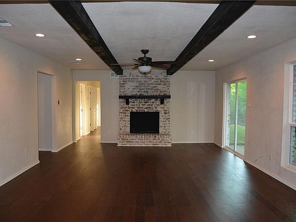5th image of 26 Arrowhead Cir