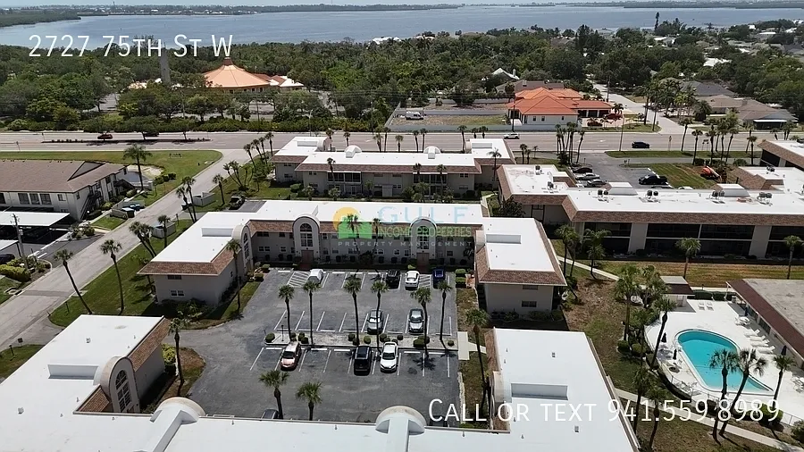 1 bed, 1.5 bath, 745 sqft, $1,350 — Photo 1