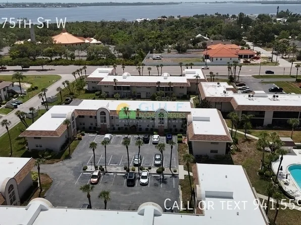 2727 75th St W, Bradenton, FL 34209