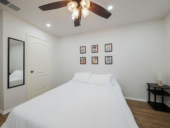 Ceiling fan and desk included