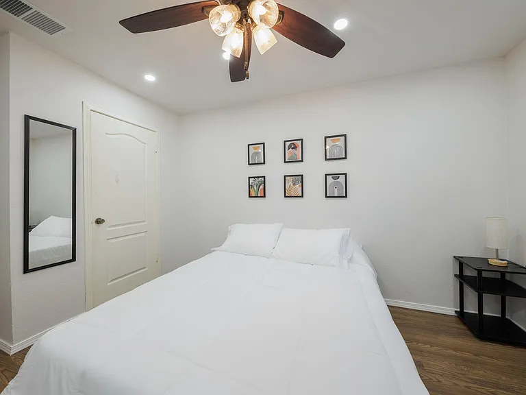 Ceiling fan and desk included