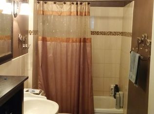 1148 Fish Hatchery Rd #1, Madison, WI 53715