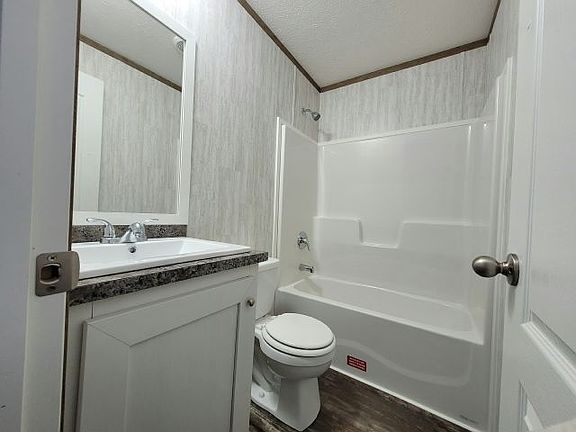 5th image of 184 Quarry Hill Est #184