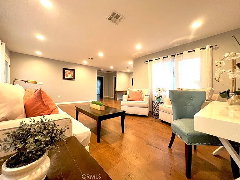 6628 N Golden West Ave — Photo 5