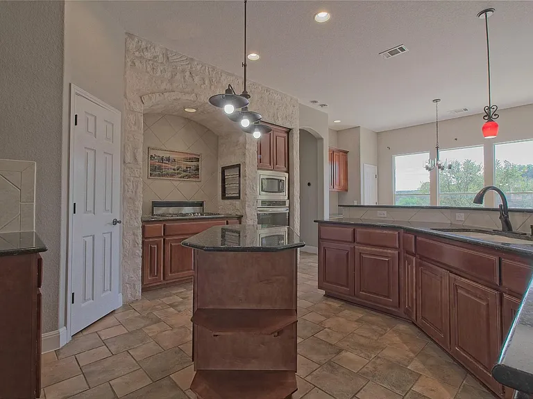 125 Waterford Ln — Photo 13