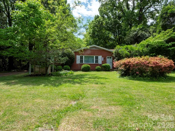 6210 Grove Park Blvd, Charlotte, NC 28215