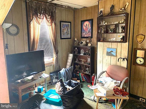 2nd image of 440 N Sloan St