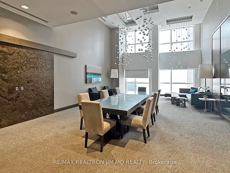 386 Yonge St #2508 — Photo 34