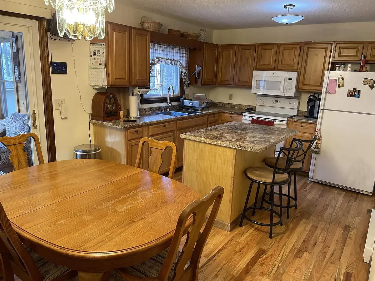 Building Photo - 806 Blakely Rd #1
