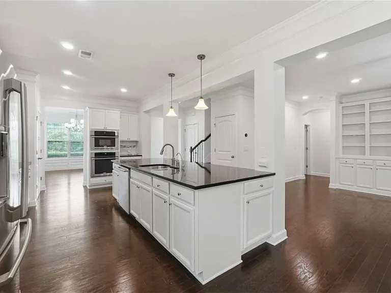 4865 Alexandria Ave — Photo 15