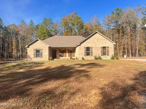 1889 Gore Springs Rd, Gore Springs, MS 38929