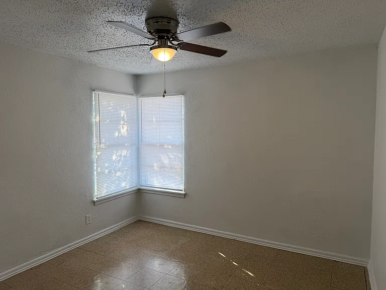 442 Demya Dr — Photo 8