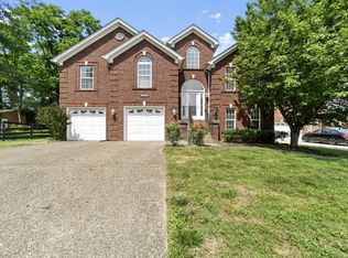 9116 Fox Chase Rd, Louisville, KY 40228