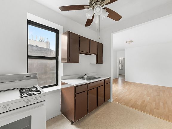 2nd image of 350 S 4th St APT 4D