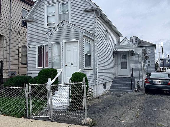 2nd image of 31 Roosevelt St