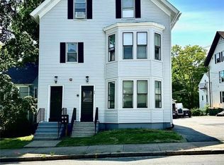 25 Providence St, Woonsocket, RI 02895