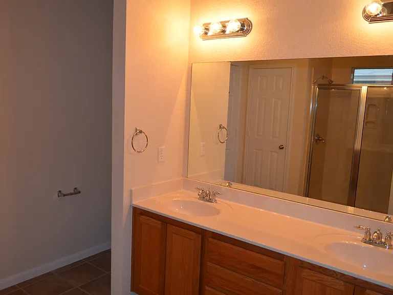 507 Cattail Cir — Photo 6