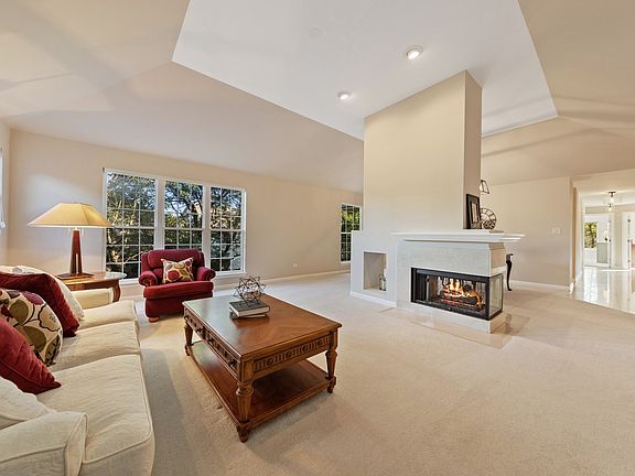 2nd image of 6211 Edgebrook Ln W