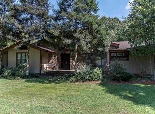 5090 Locust Bend Rd, Memphis, TN 38125