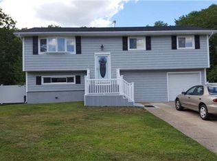 343 Babylon St, Islip Terrace, NY 11752