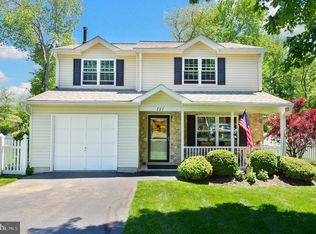 727 Longview Ave, Langhorne, PA 19047