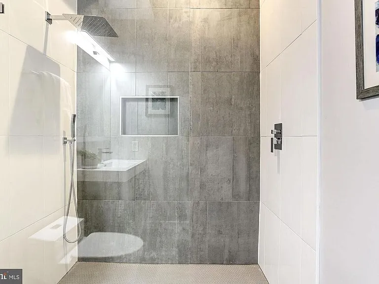 1420 N Capitol St NW #102 — Photo 12