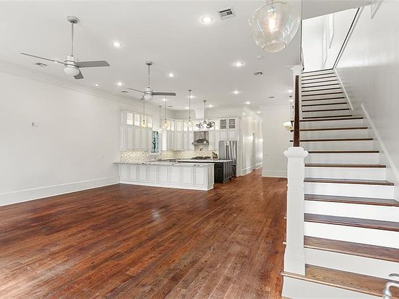 4th image of 1125 Delachaise St