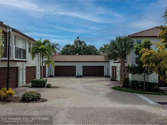 4th image of 4658 Monarch Way
