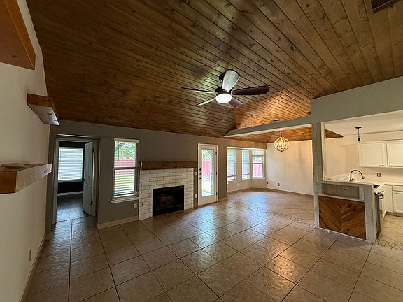 4th image of 501 Morning Dove Dr