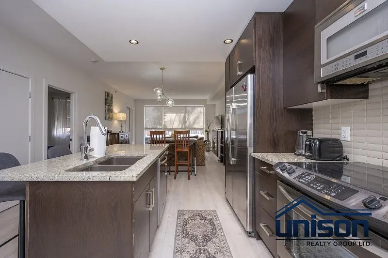 1 bed, 1.5 bath, 850 sqft, $2,400 — Photo 3