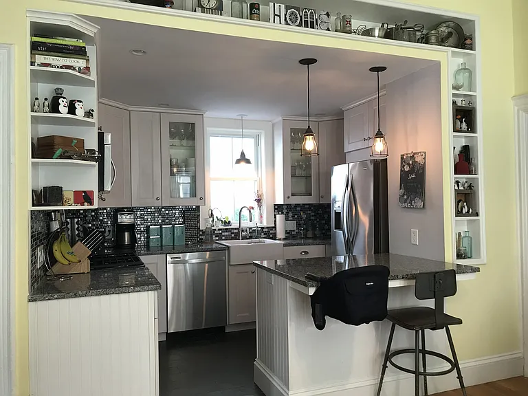 30 Moore St #1 — Photo 3