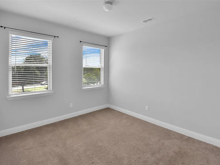 6162 Blythe Dr — Photo 10