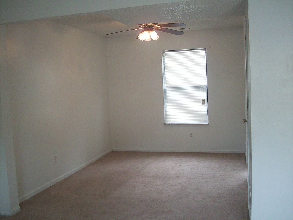 1st image of 2512 Elmwood Pkwy APT G