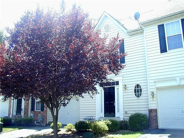 Inviting and well landscaped front