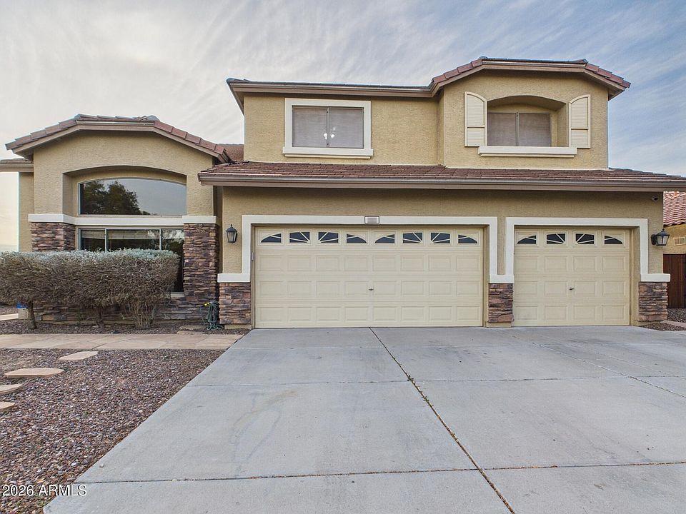 1st image of 912 N 164TH Drive