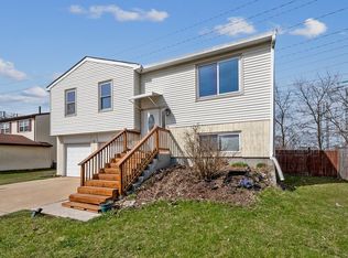 273 Yellow Pine Dr, Bolingbrook, IL 60440