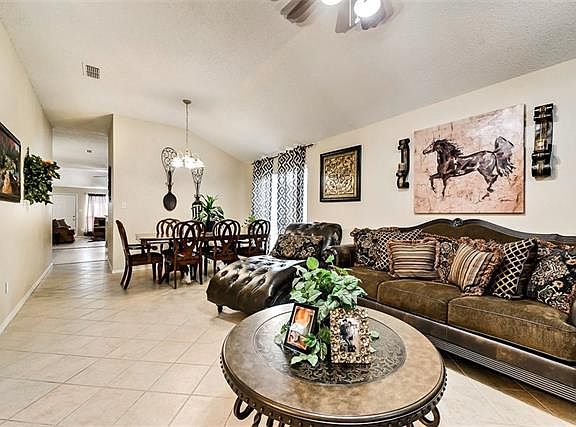4th image of 7405 Avington Way