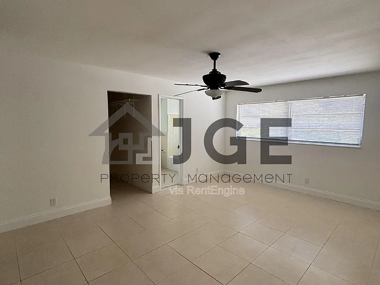 1040 Crystal Lake Dr #2 — Photo 6