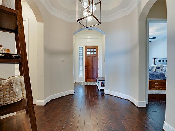 4th image of 27502 Rumson Dr