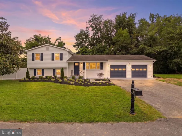 26 Somerset St, La Plata, MD 20646