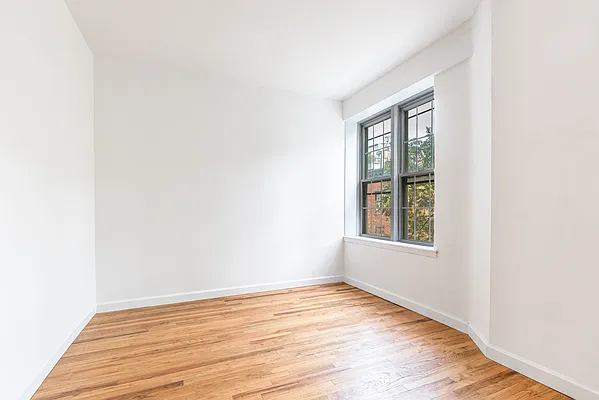 Rented by Compass | media 9