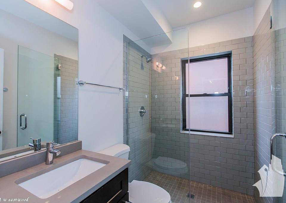 1st image of 2201 W Eastwood Ave #1124