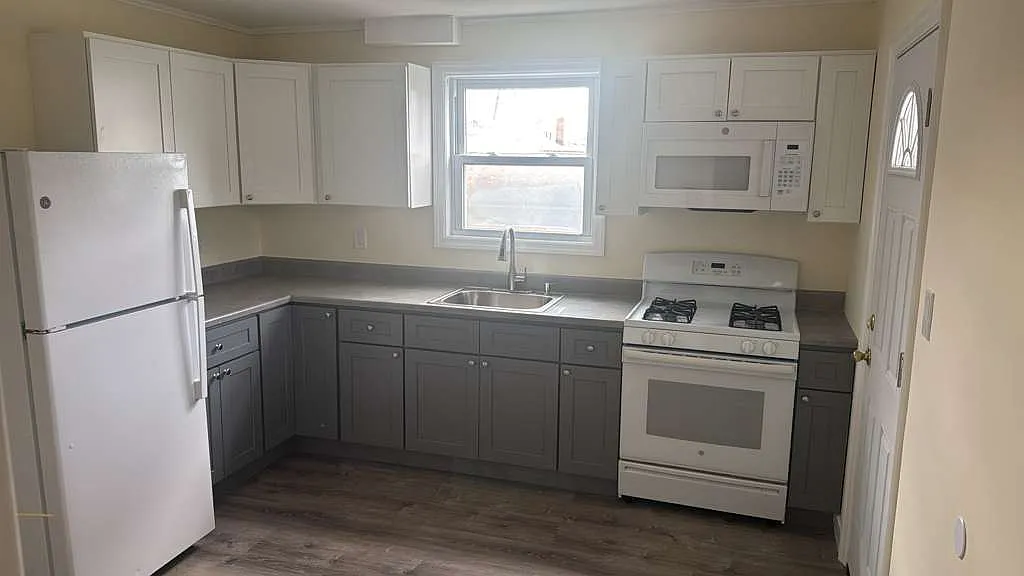 16- 18 Church Street unit 2 - 1 — Photo 4