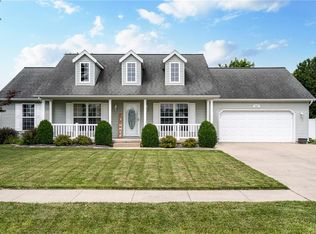 2901 S Veterans Dr, Effingham, IL 62401