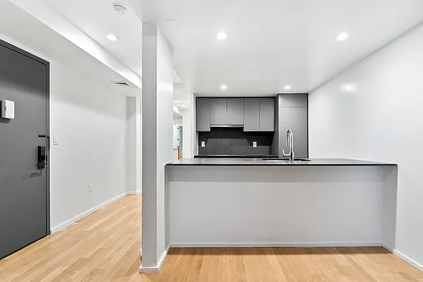 Rented by Artifact.co | media 16