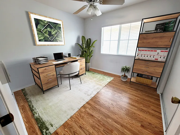 2nd bedroom