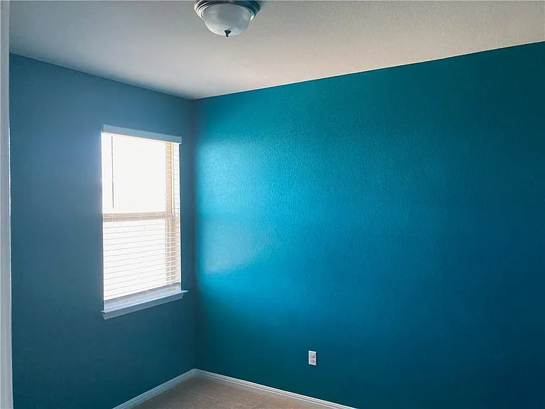 480 Triumph Rd — Photo 22